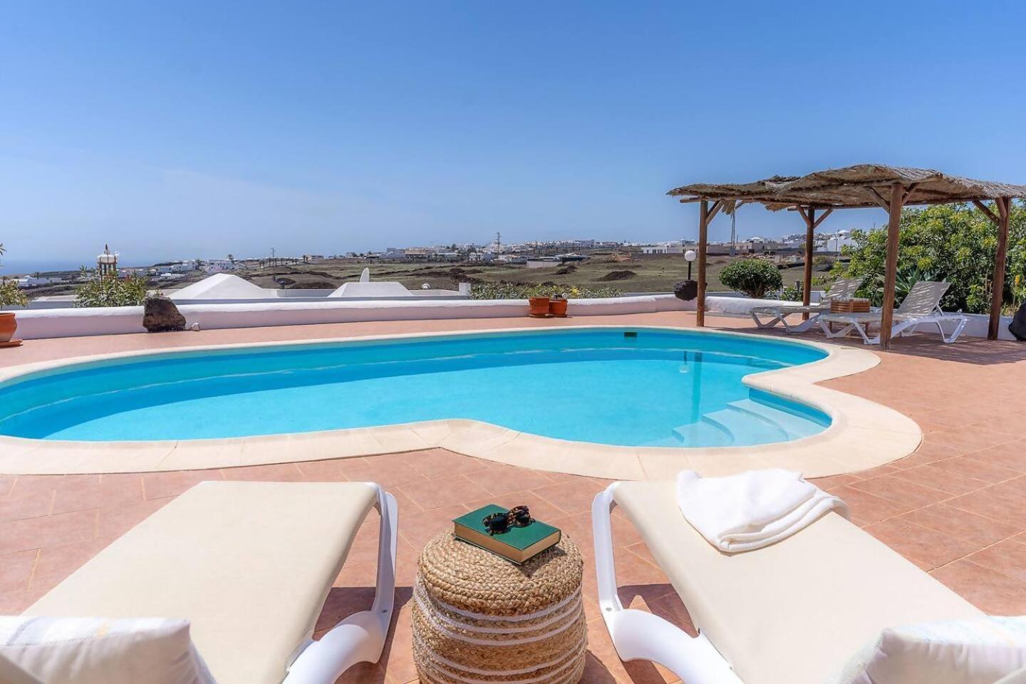 Amazing 3 Bedroom Ocean View With Pool Тіас Екстер'єр фото