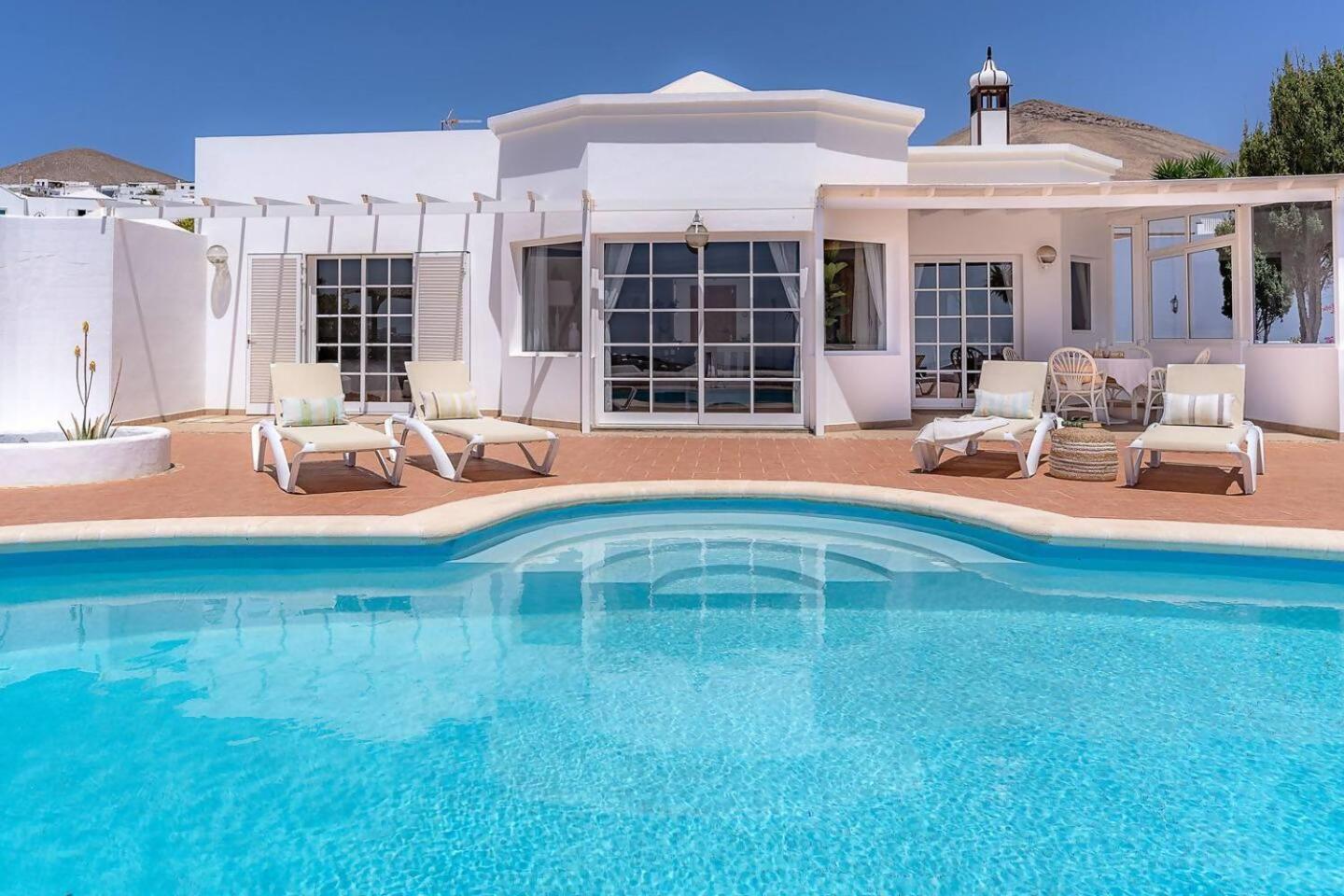 Amazing 3 Bedroom Ocean View With Pool Тіас Екстер'єр фото