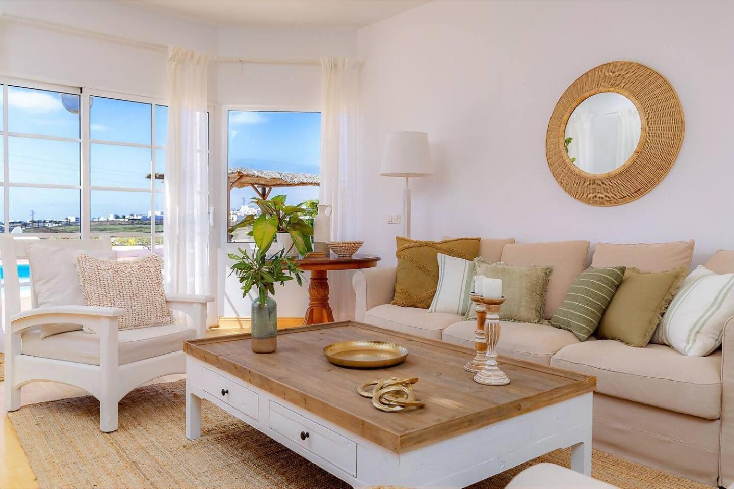 Amazing 3 Bedroom Ocean View With Pool Тіас Екстер'єр фото