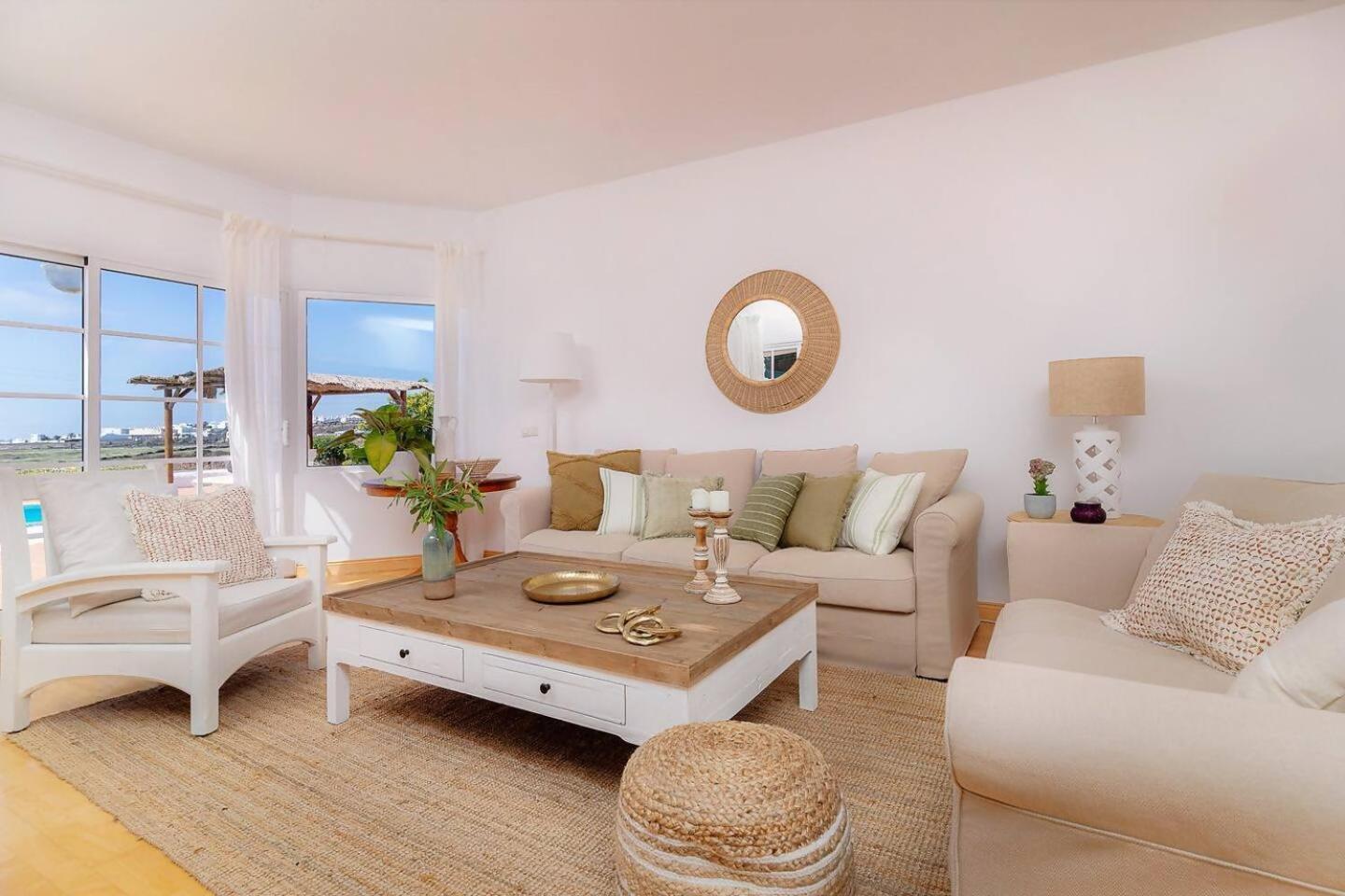 Amazing 3 Bedroom Ocean View With Pool Тіас Екстер'єр фото