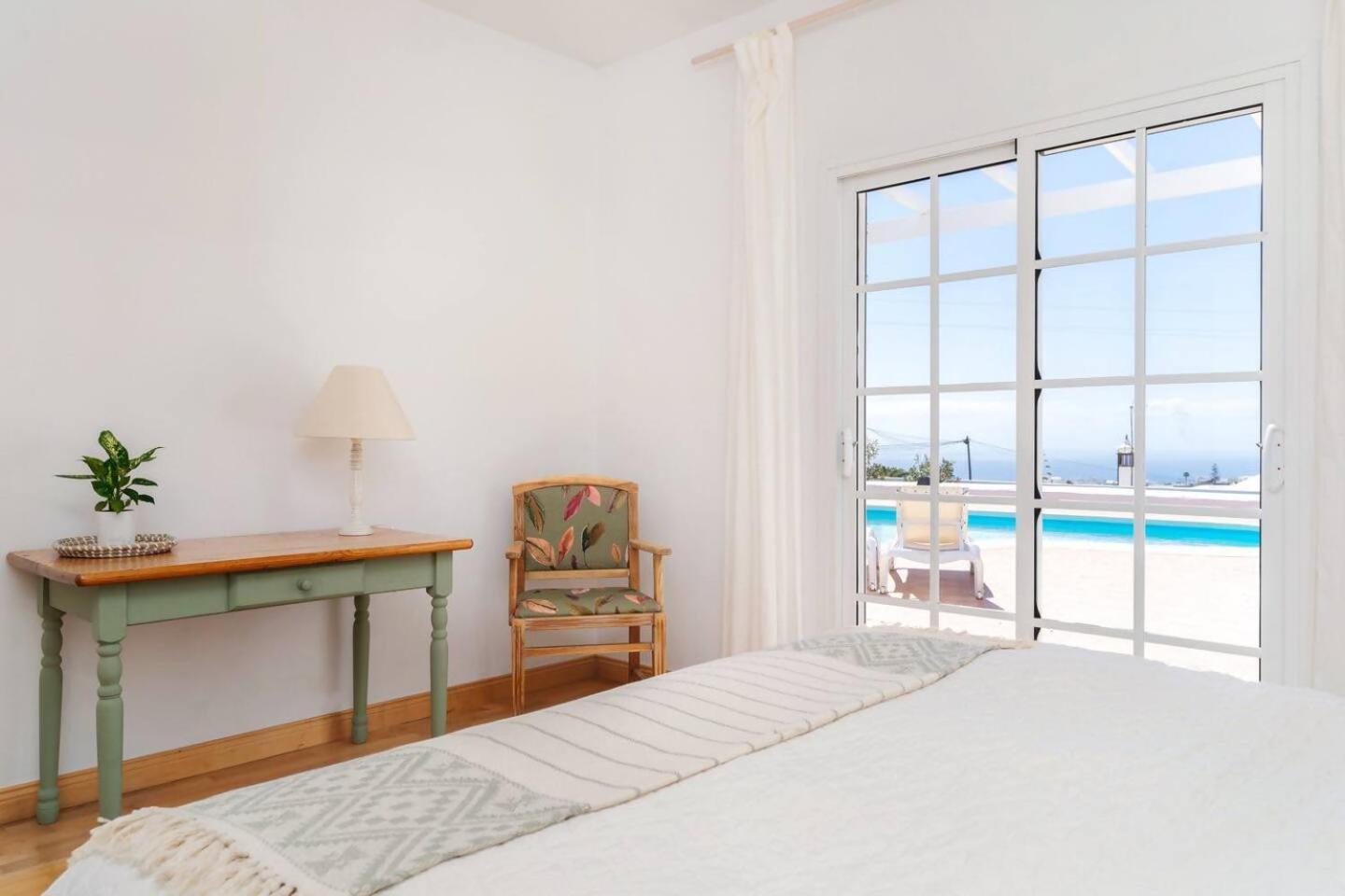 Amazing 3 Bedroom Ocean View With Pool Тіас Екстер'єр фото